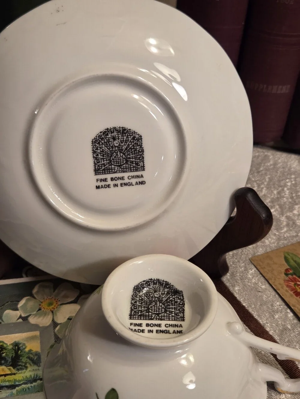 Red Flowers England Teacup Saucer Set
